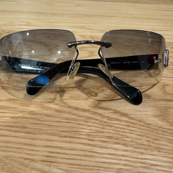 Versace Sunglasses (2017 1001/8G) - Picture 5 of 7